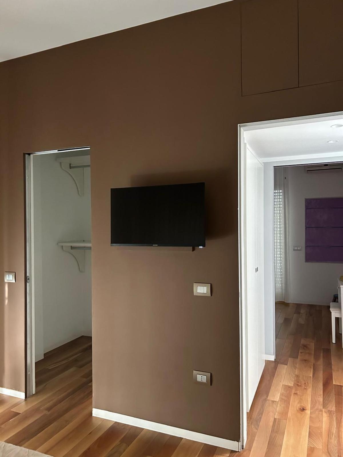 B&B Serangi - Il Piacere Di Sentirsi A Casa Cercola Bagian luar foto