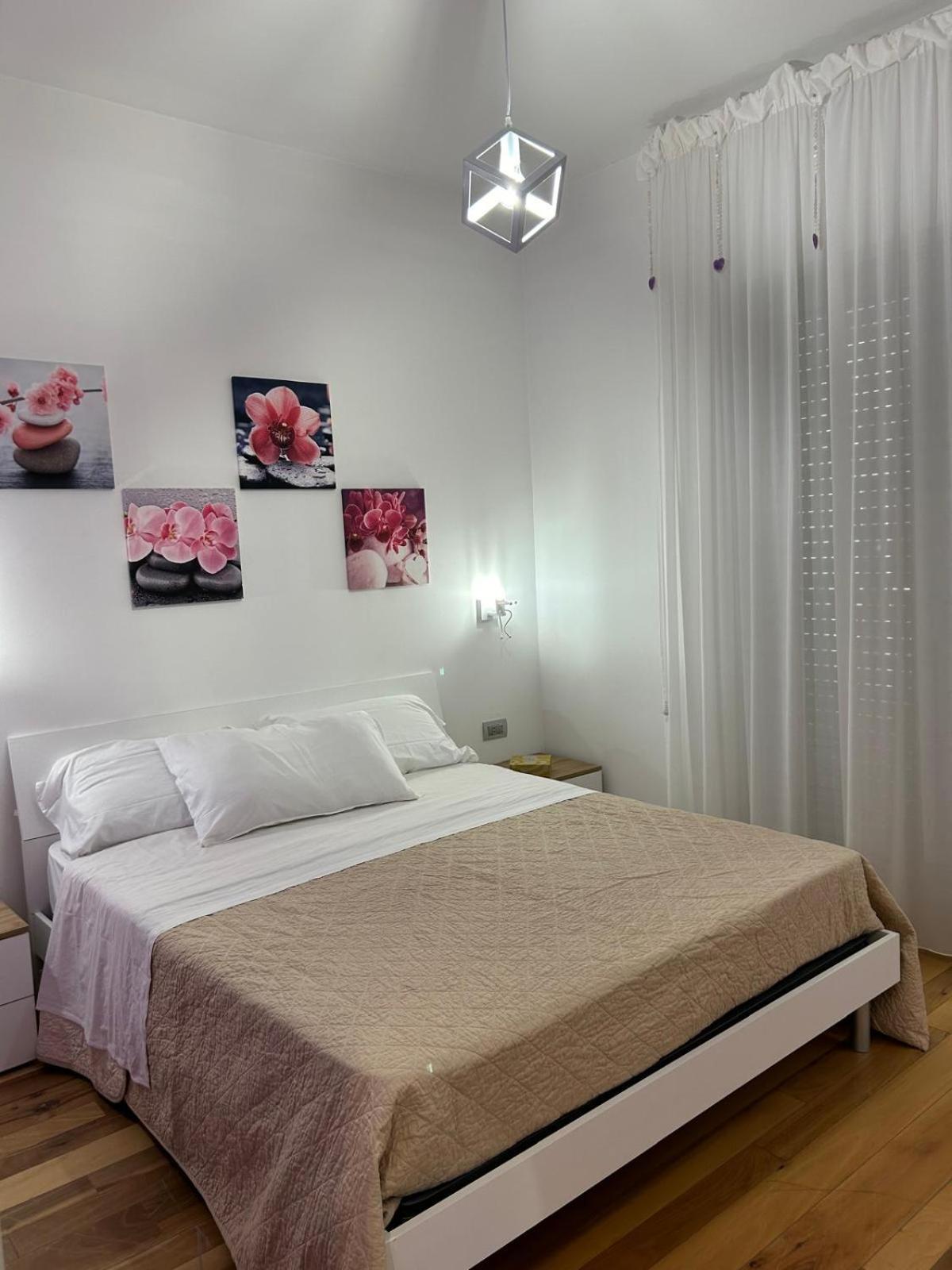B&B Serangi - Il Piacere Di Sentirsi A Casa Cercola Bagian luar foto