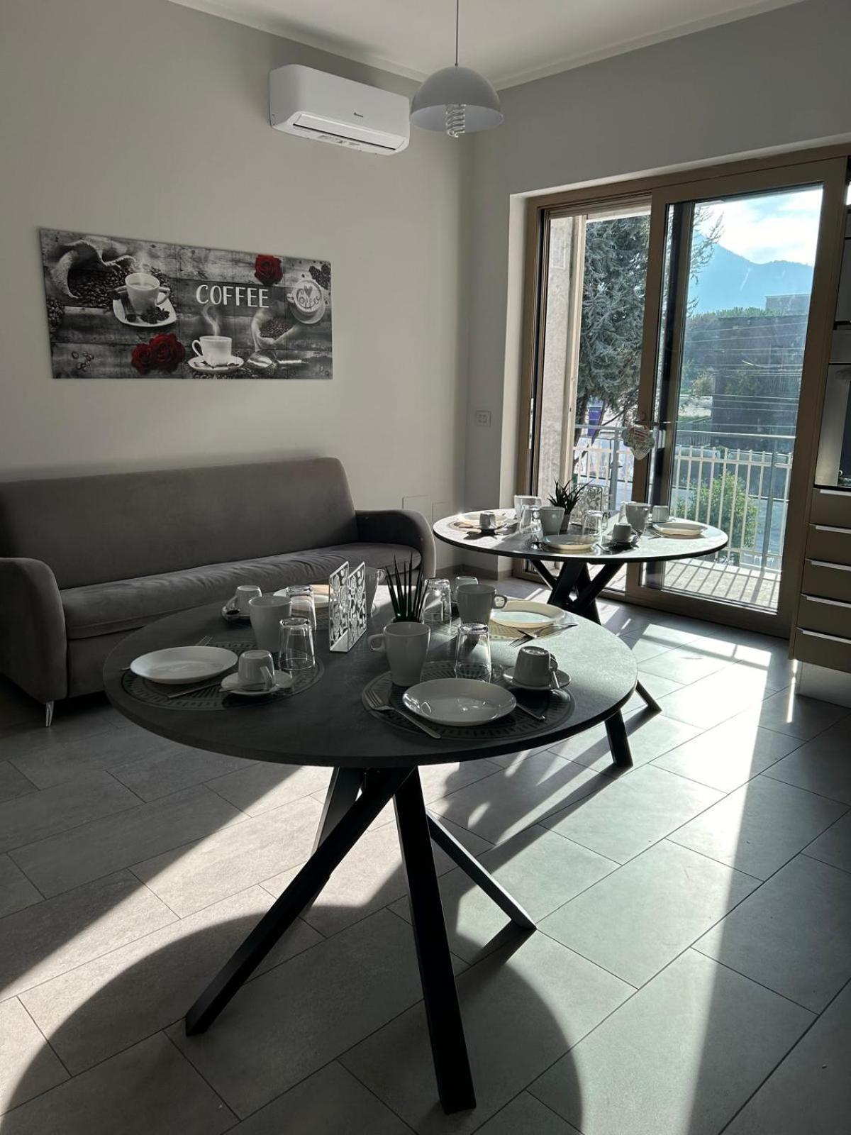 B&B Serangi - Il Piacere Di Sentirsi A Casa Cercola Bagian luar foto